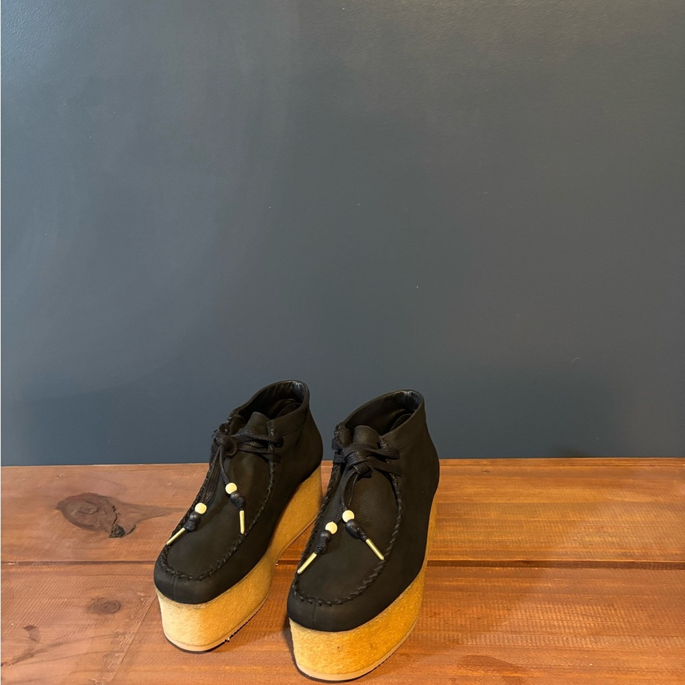 Clark’s Women’s Platform Moccasin Shoes